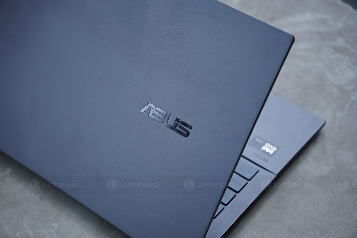 ZenBook 14 Q415
