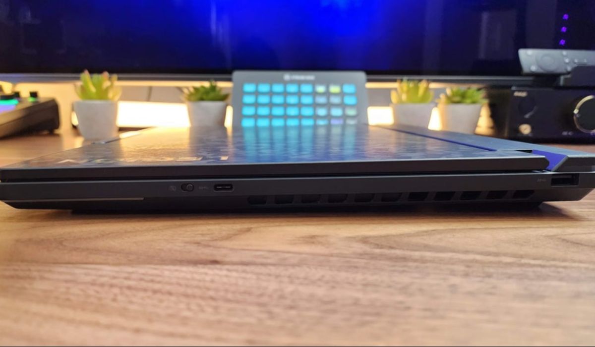 Các cổng kết nối của laptop