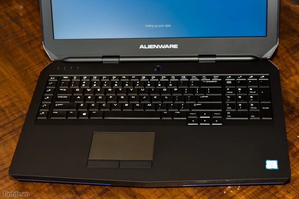 Bàn phím và trackpad Alienware 17R3