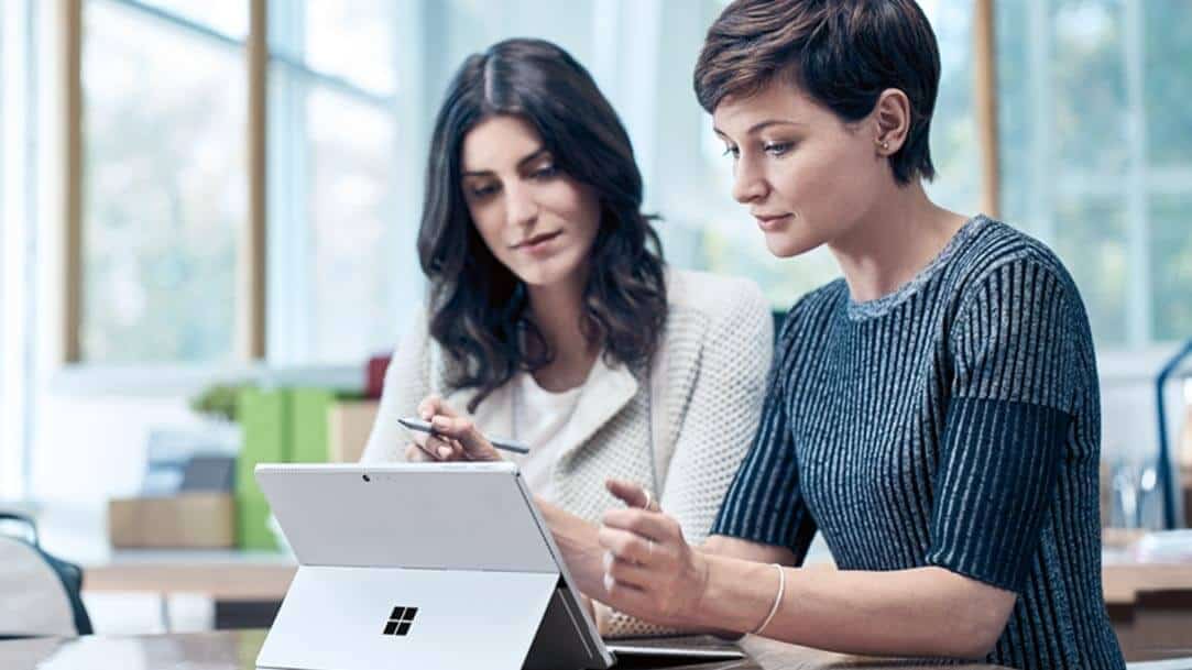 Surface Pro 6 kết hợp giữa sự mạnh mẽ và linh hoạt