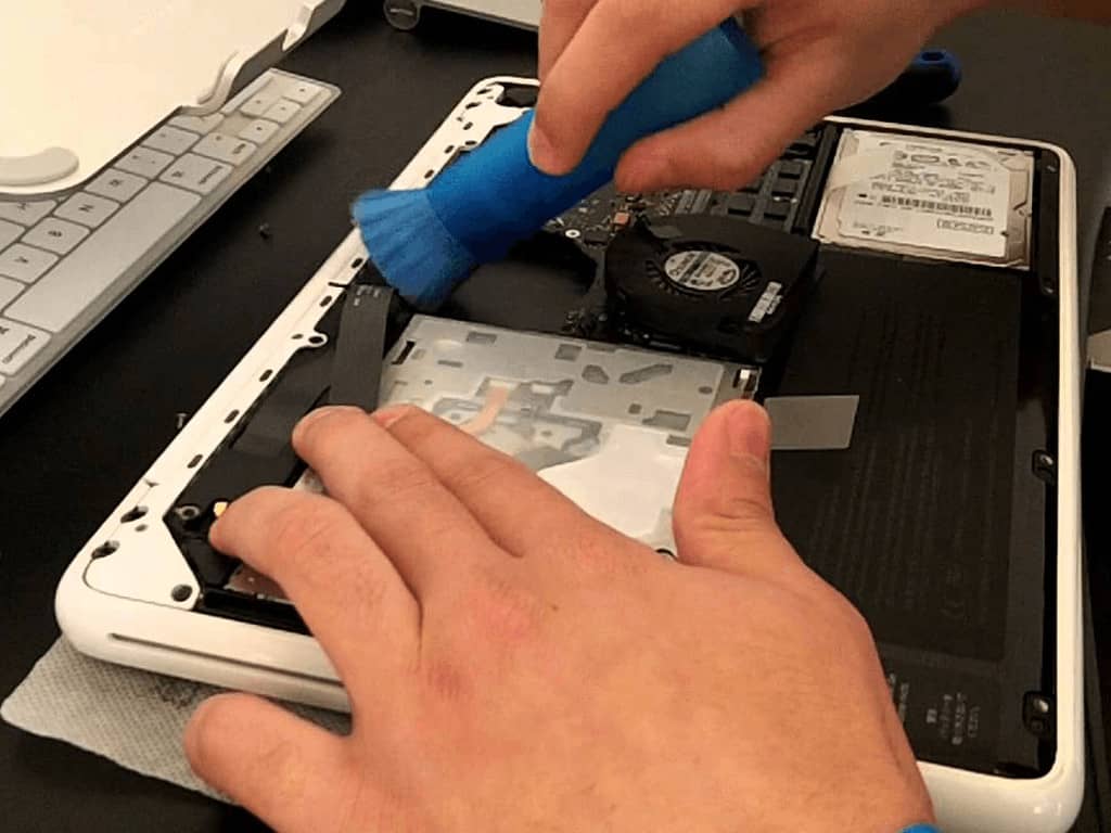 sửa loa macbook bị rè sửa loa macbook bị rè
