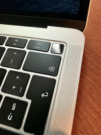 giá macbook air 2020