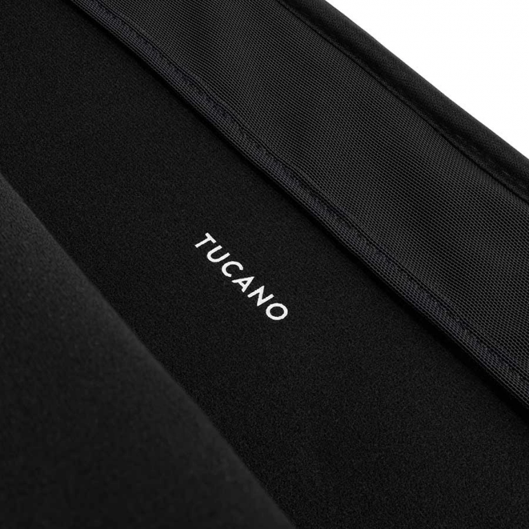 tui-chong-soc-tucano-velluto-for-macbook-light-blue-1