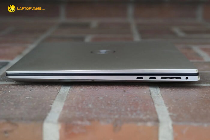 cổng kết nối dell 9720 2022