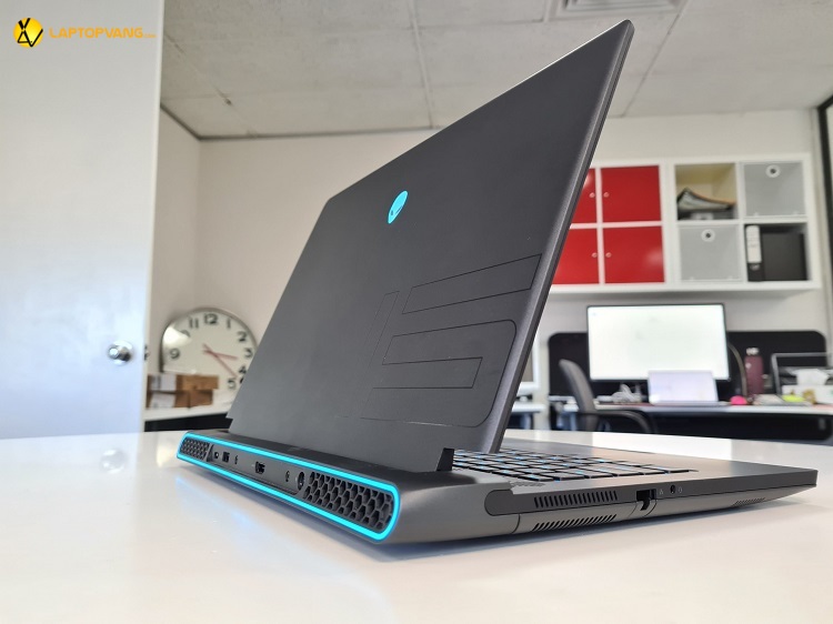 dell gaming m15 r7