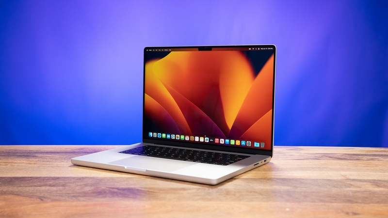 macbook pro 16 m2