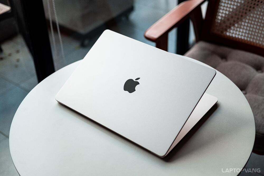 MacBook Air 15 inch M2 2023