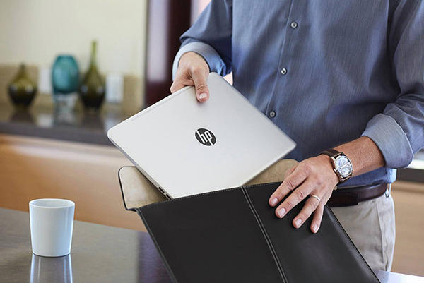 Thiết kế laptop cho sinh viên nhỏ gọn, dễ mang theo