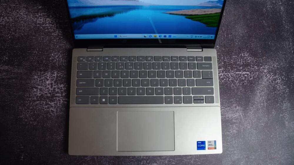 Bàn phím và TouchPad trên Dell Inspiron 7430 2-in-1 2023