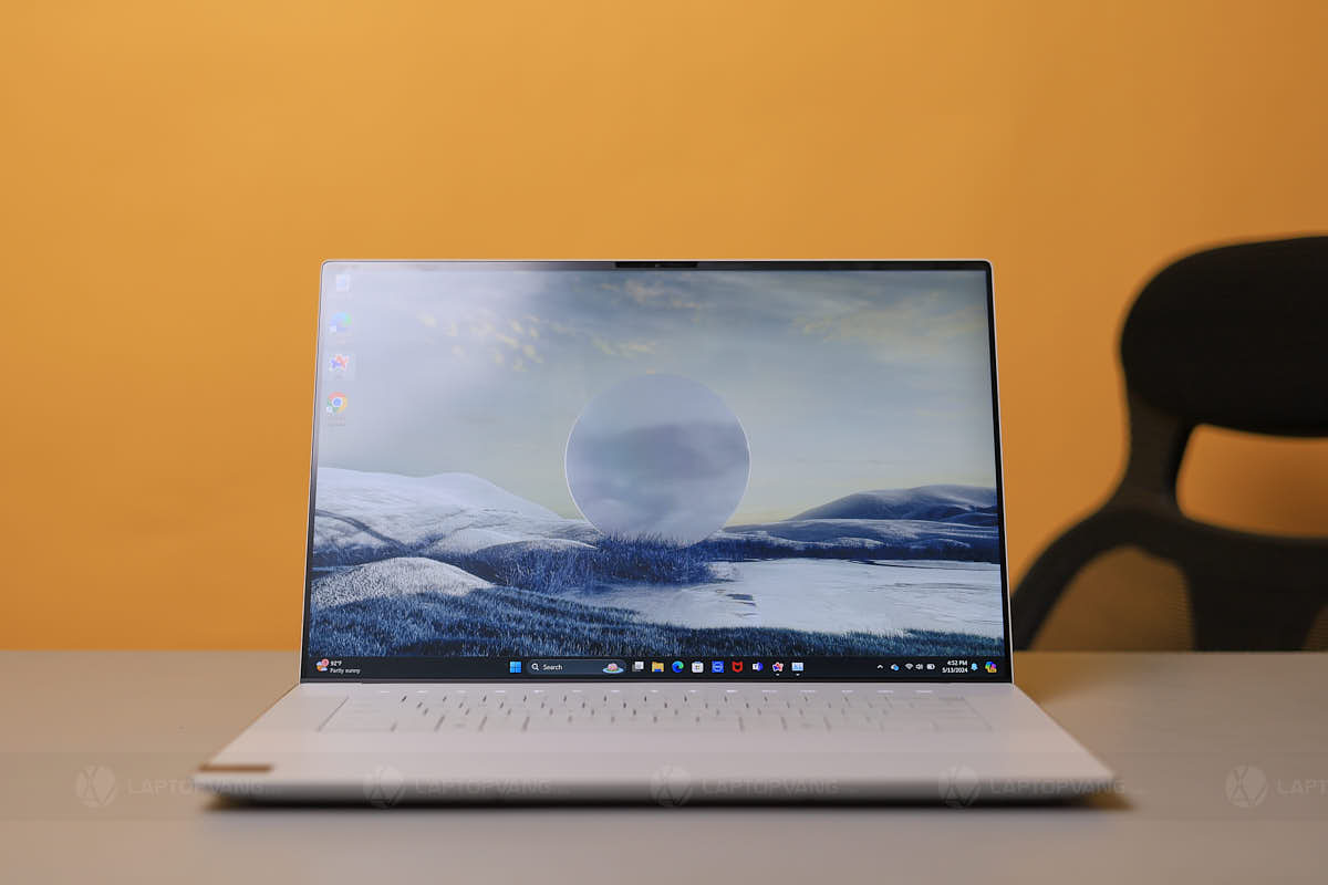 Dell XPS 16 9640 Màn Hình