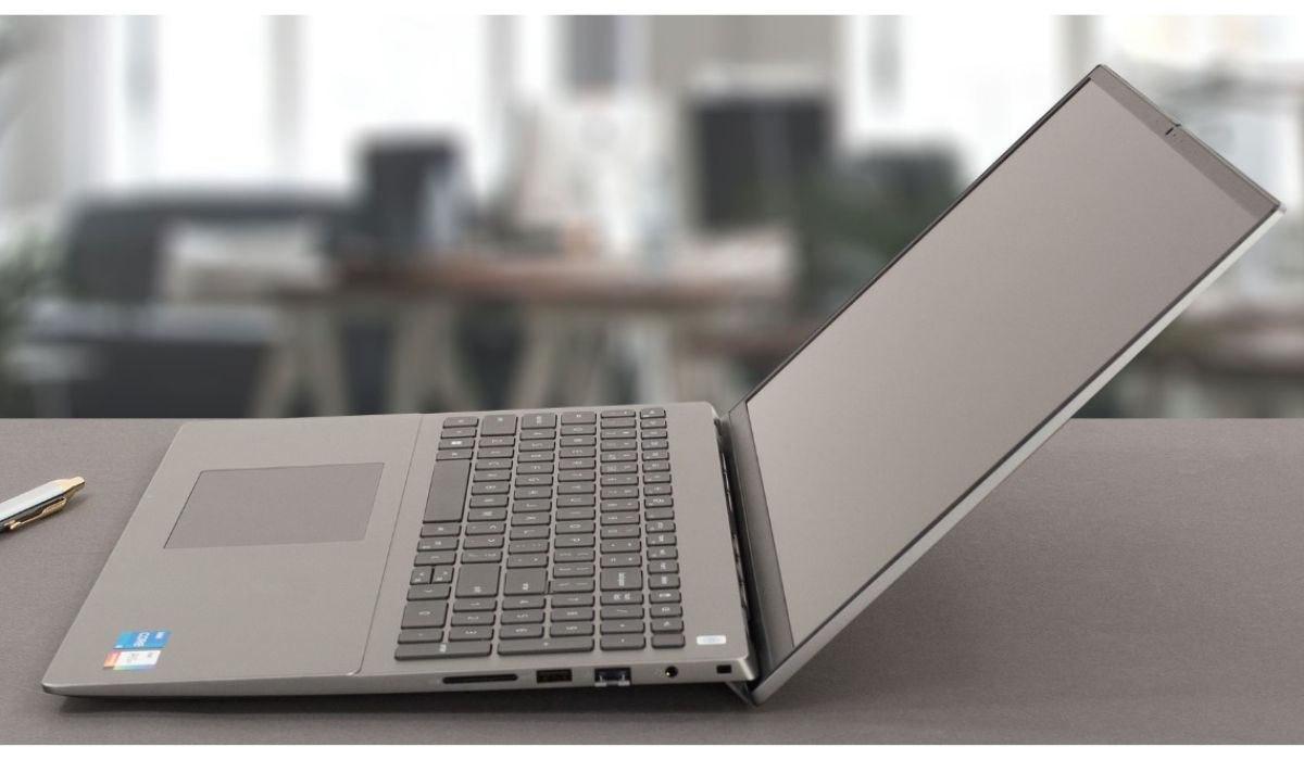 Ngoại hình của Dell Vostro 5630