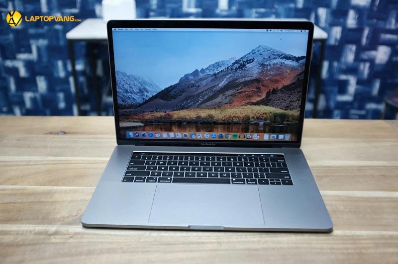 macbook pro 2018 15 inch