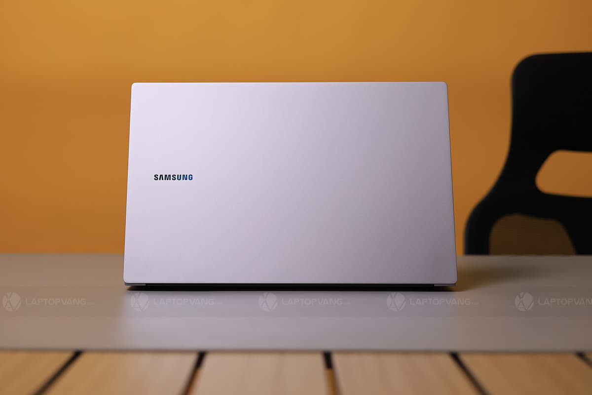 Mặt A Samsung Galaxy Book4