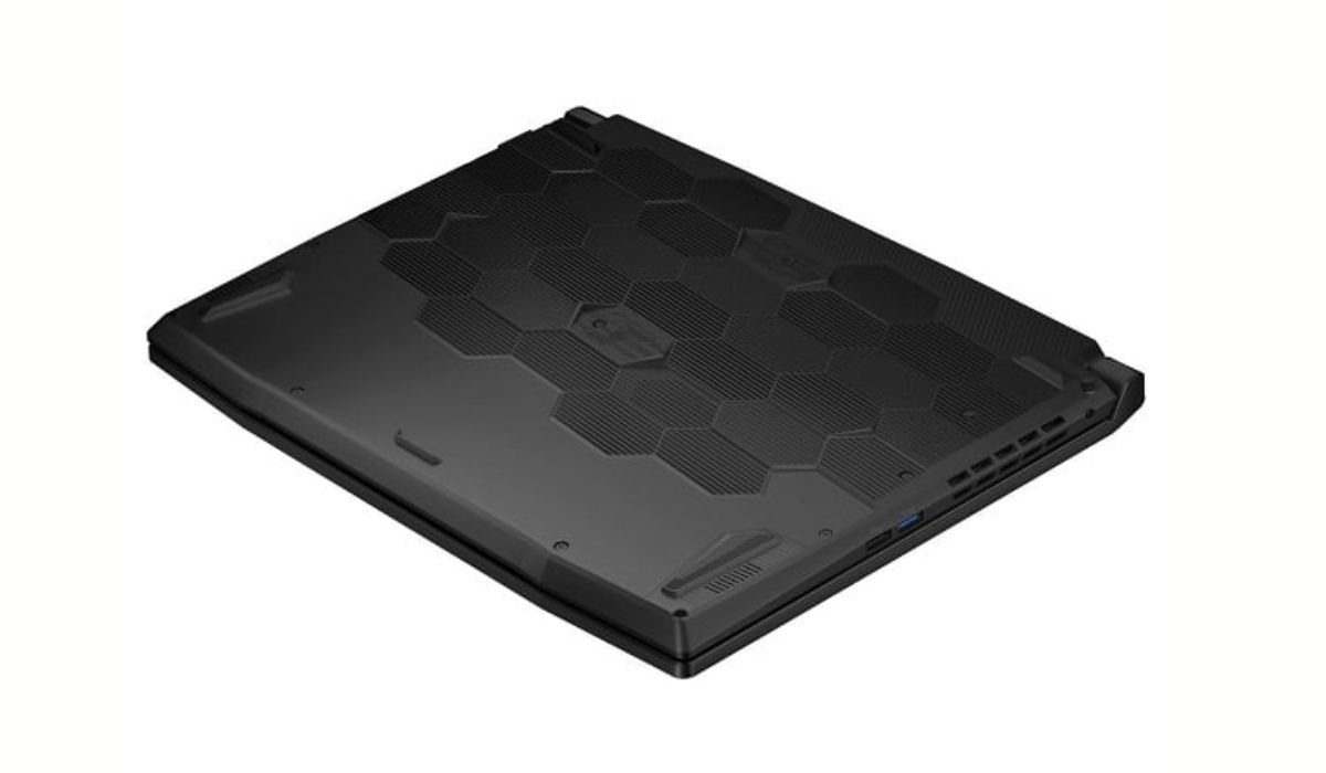 Mặt D của MSI Crosshair 16 A13VGK