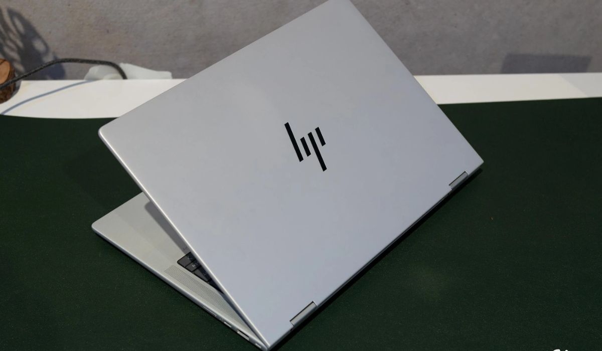 Ngoại hình nổi bật của laptop HP Elitebook 1040 G11