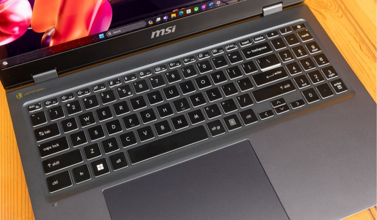 Bàn phím fullsize của laptop