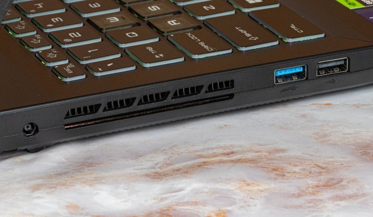 Cổng kết nối của MSI Katana A15