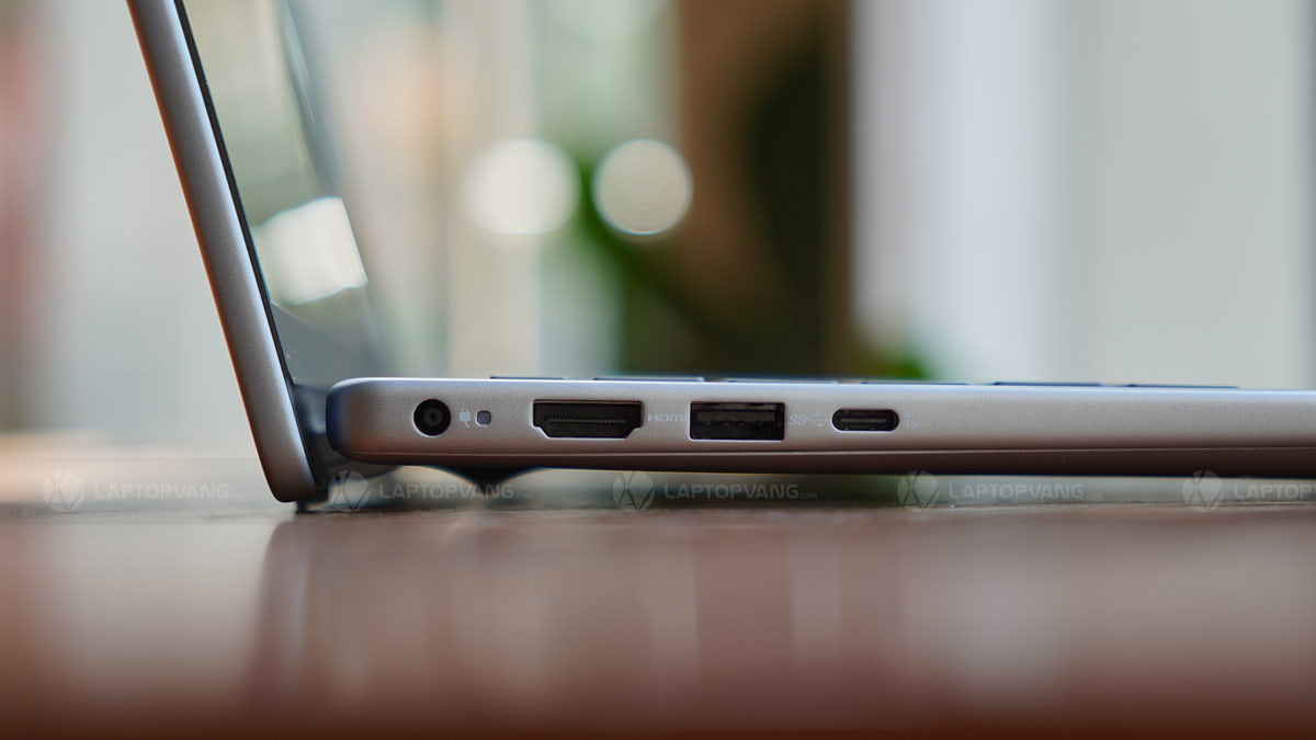 Dell Inspiron 5440 Kết nối trái