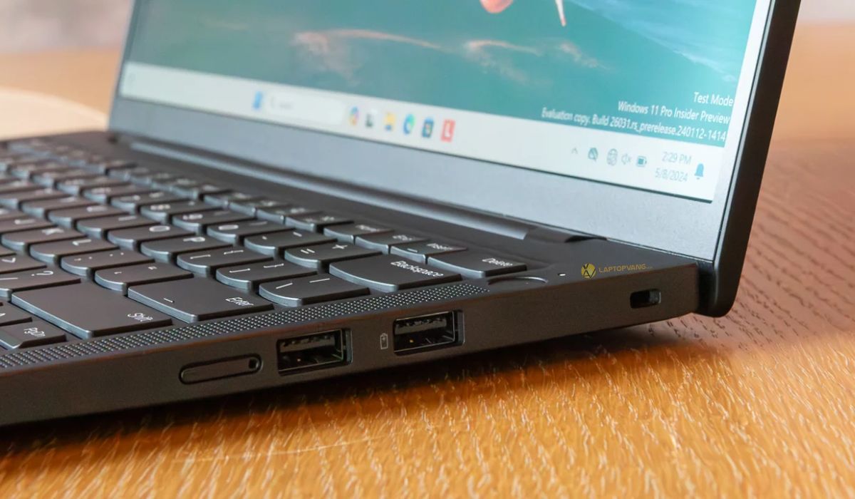 Kết nối phải T14s Snapdragon