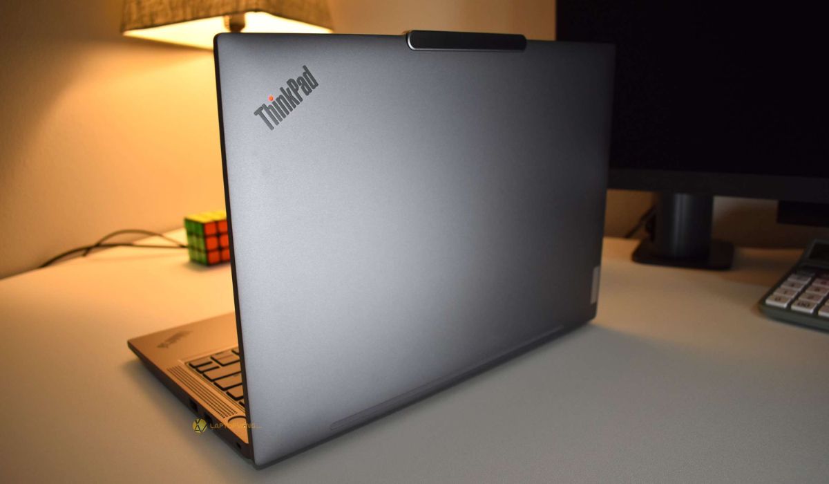 Logo ThinkPad mặt A T14 G5