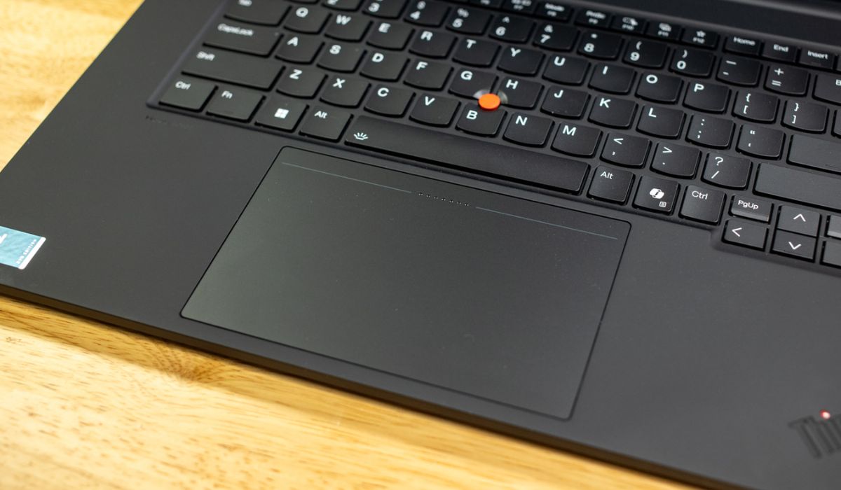 Touchpad và Trackpoint linh hoạt