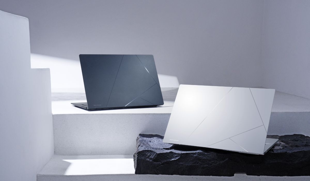 ZenBook UX3405 với hai màu sắc