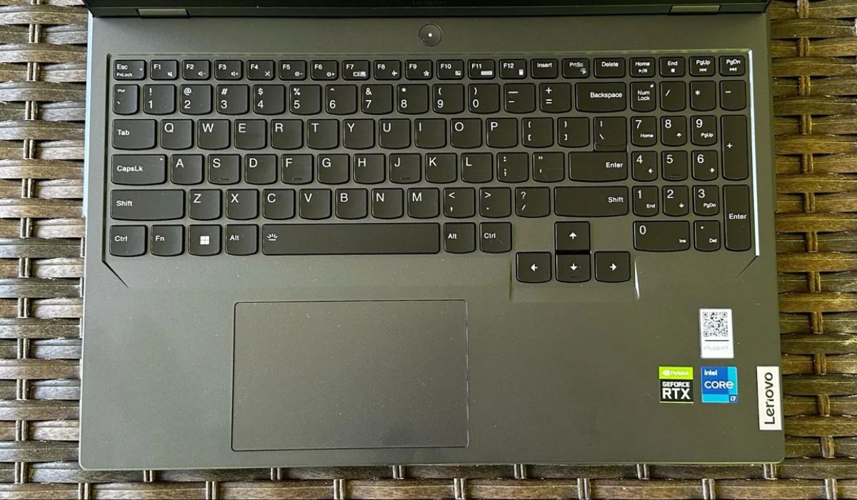 Bàn phím laptop phản hồi tốt