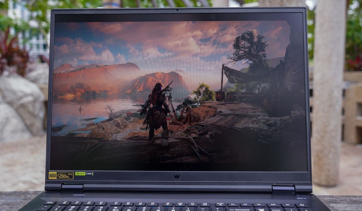 Màn hình laptop Predator Helios 18