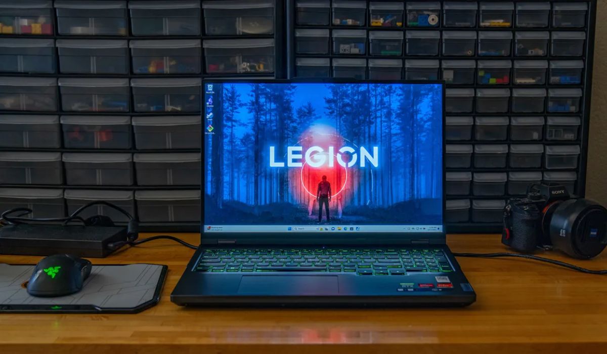 Màn hình laptop sống động