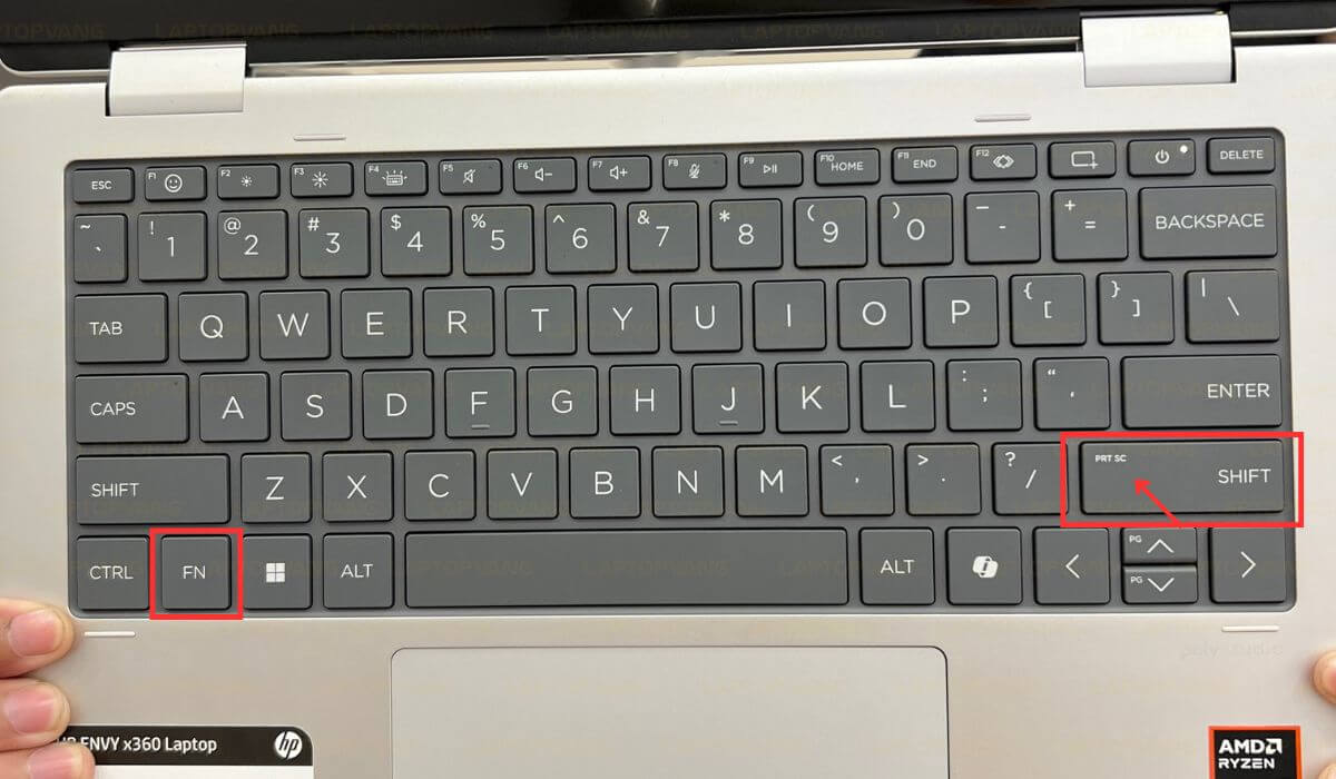 Windows + PrtSc