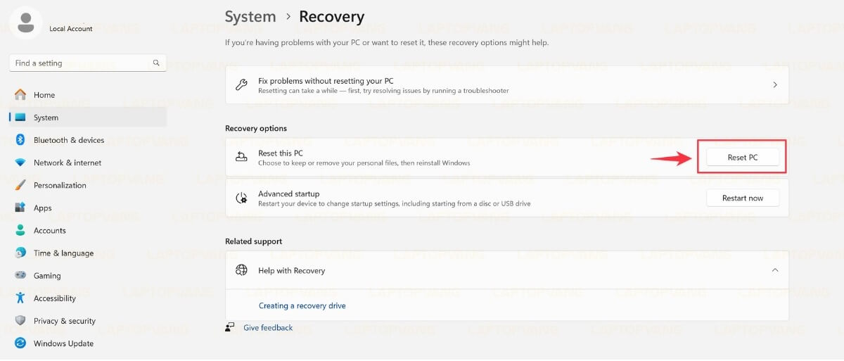 Chọn vào Reset PC