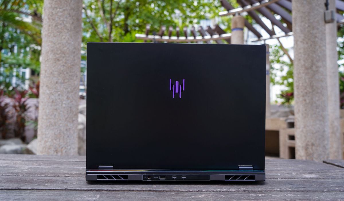 Thiết kế hiện đại của laptop Predator Helios 18