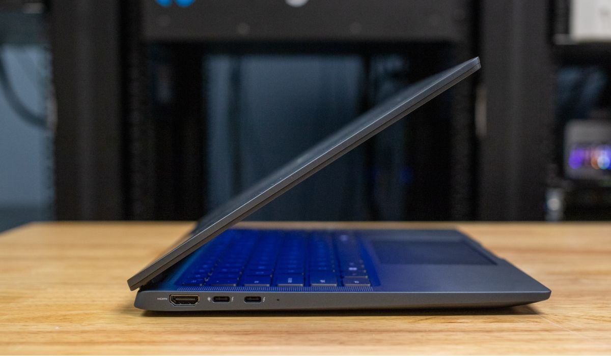 Các cổng kết nối trang bị trên laptop