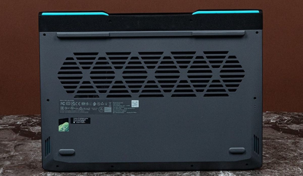 Lenovo LOQ 15AHP9 có hệ thống tản nhiệt hiệu quả