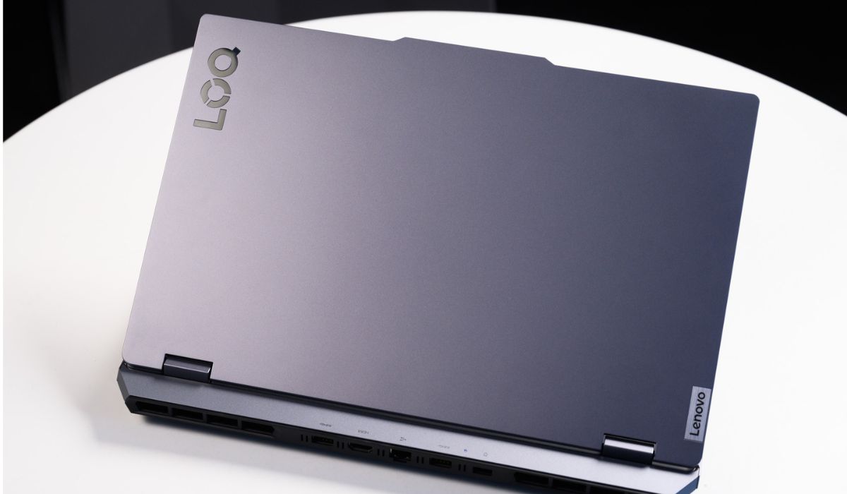 Ngoại hình của Lenovo LOQ 15IRX9