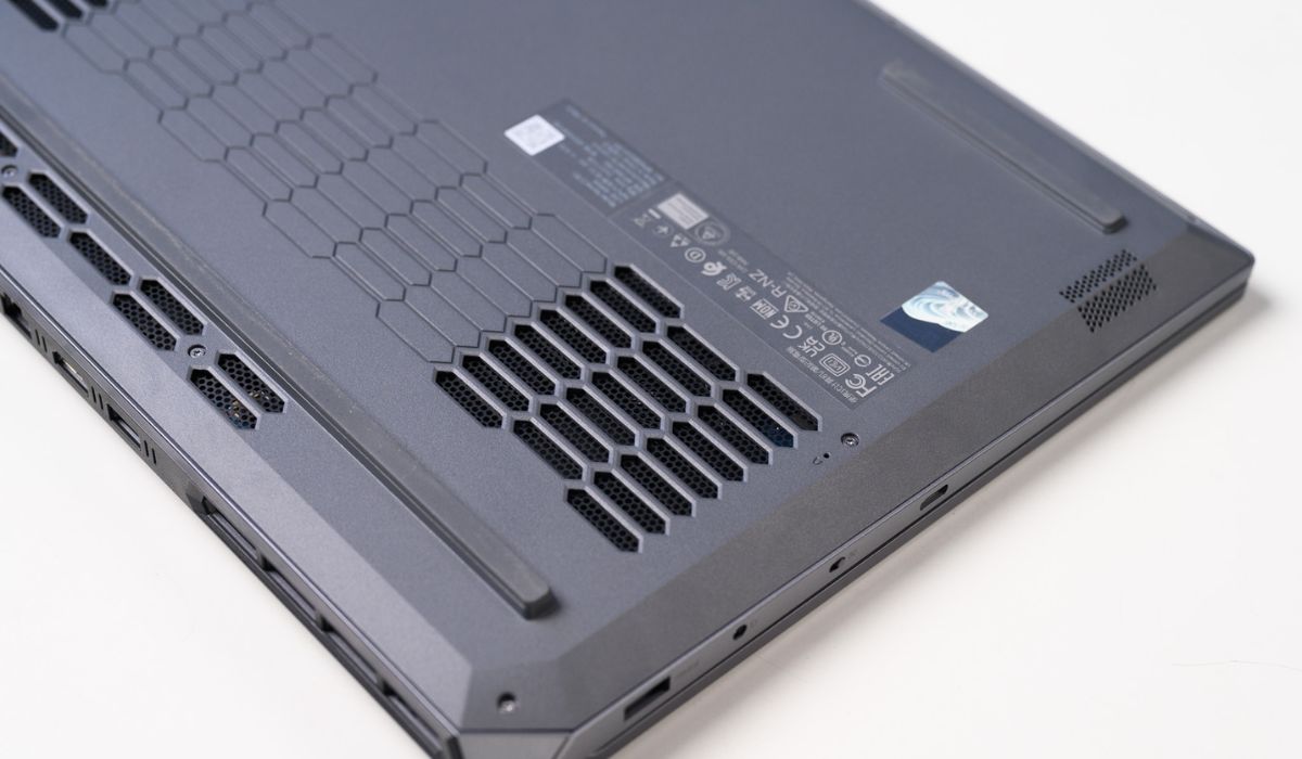 Các khe thoát khi của Lenovo LOQ 15IRX9