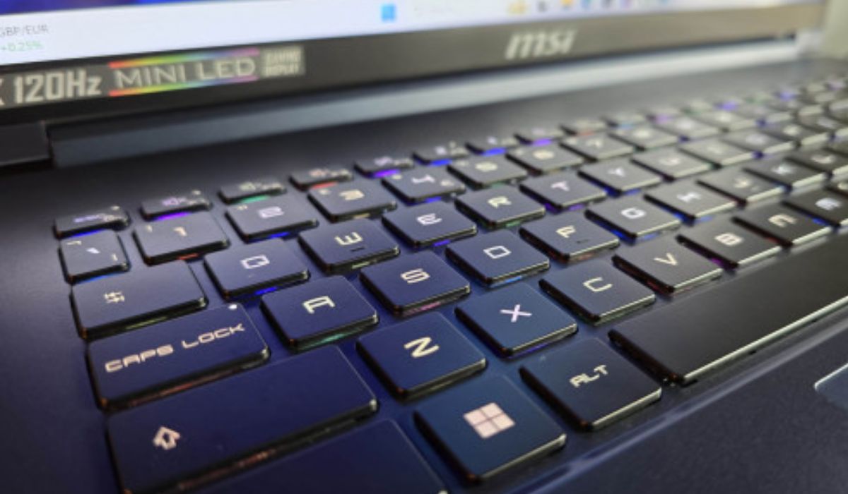 Bàn phím laptop MSI Creator 16 AI Studio