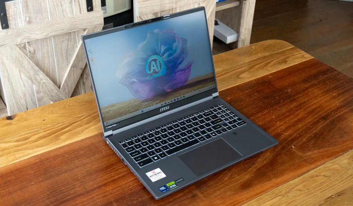 Laptop với nhiều tính năng hỗ trợ người dùng