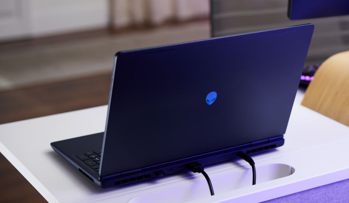Laptop Alienware 16 Aurora AC16250 với nhiều tính năng tối ưu