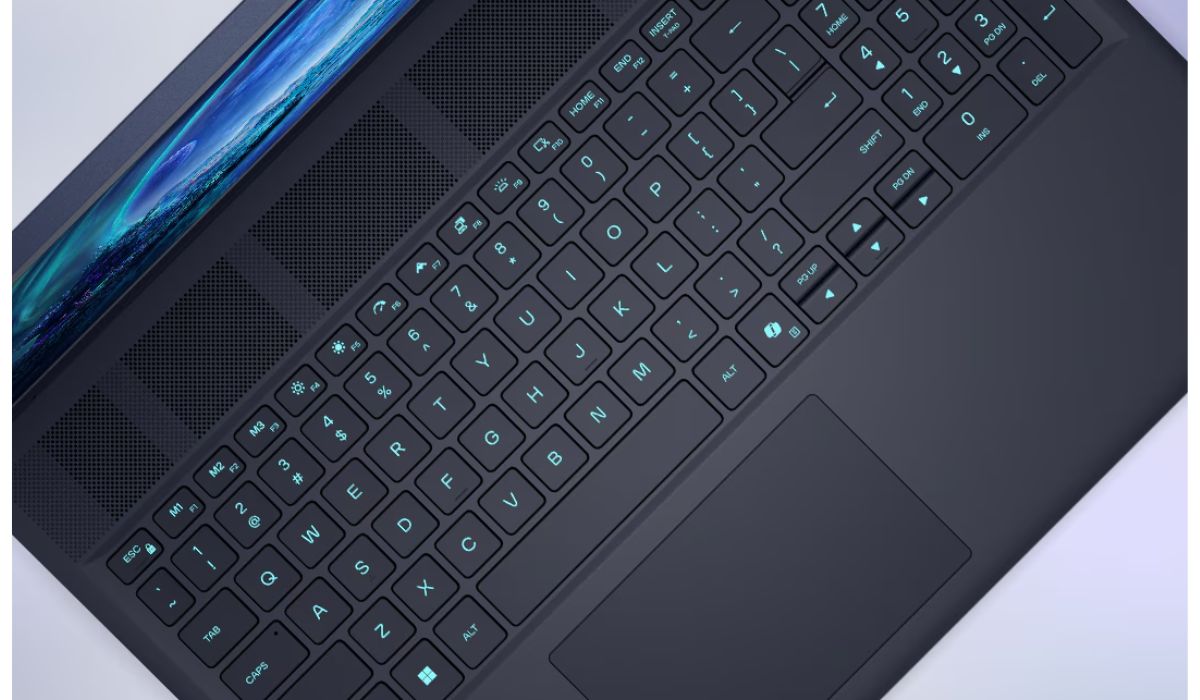Bàn phím Alienware 16X Aurora AC1651 khoa học và được bổ sung đèn nền RGB