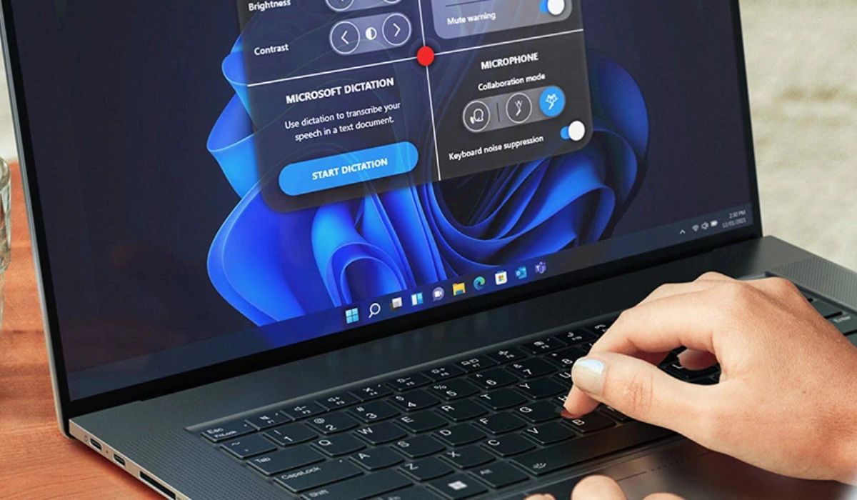Bàn phím và trackpoint hỗ trợ tốt các thao tác khi làm việc 
