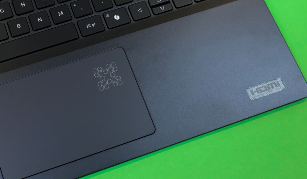 Acer Swift 16 AI SF16-51T-76TG hỗ trợ đăng nhập bằng vân tay