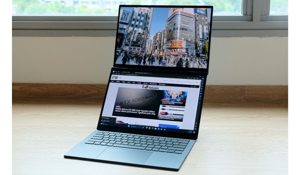 Asus Zenbook Dou OLED UX8406 đặc biệt với 2 màn hình OLED sống động